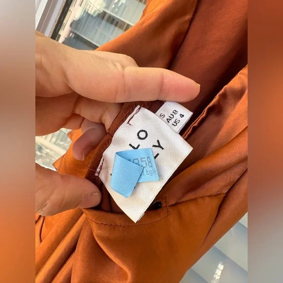 Hello Molly LIGHT MINDS SATIN MAXI DRESS CHOCOLATE halter neck twist back sz 4 - Picture 10 of 12